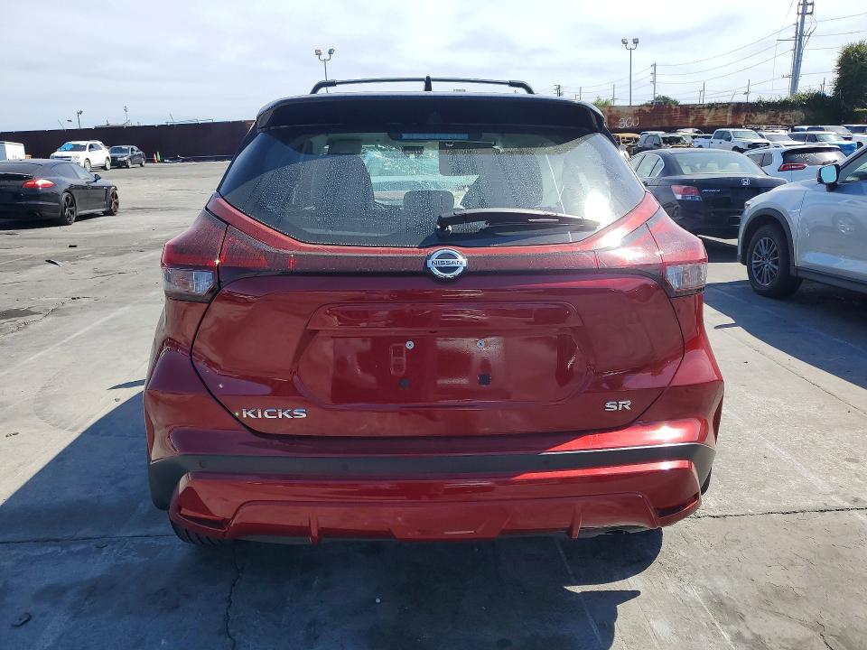 50659776 :رقم المزاد ، 3N1CP5DV8ML560601 vin ، 2021 Nissan Kicks مزاد بيع
