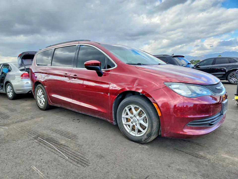 48493766 :رقم المزاد ، 2C4RC1DG0LR148655 vin ، 2020 Chrysler Voyager مزاد بيع