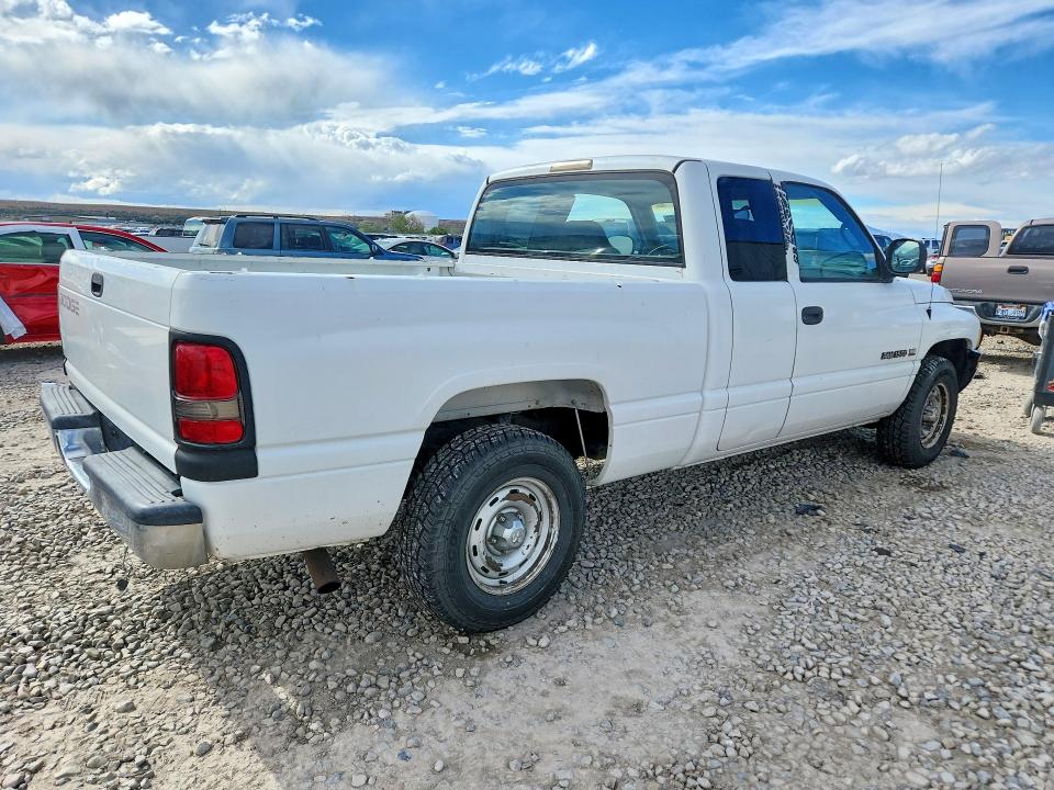 2000 Dodge Ram 1500 მანქანა იყიდება აუქციონზე, vin: 1B7HC13Y7YJ107084, აუქციონის ნომერი: 50594166