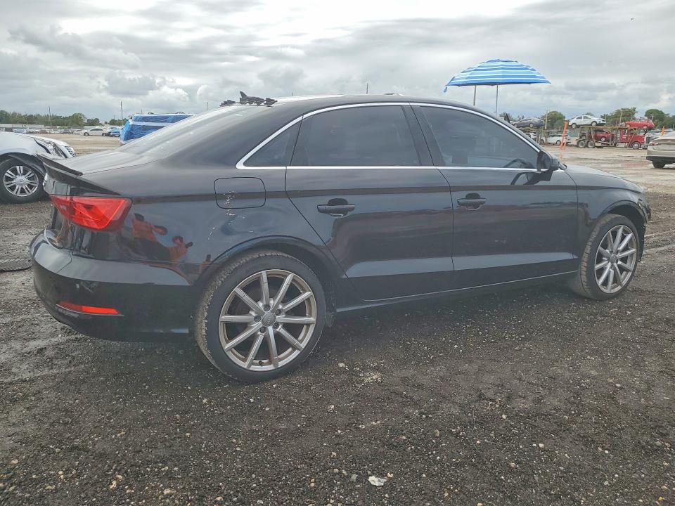 49740966 :رقم المزاد ، WAUCCGFF8F1016004 vin ، 2015 Audi A3 مزاد بيع
