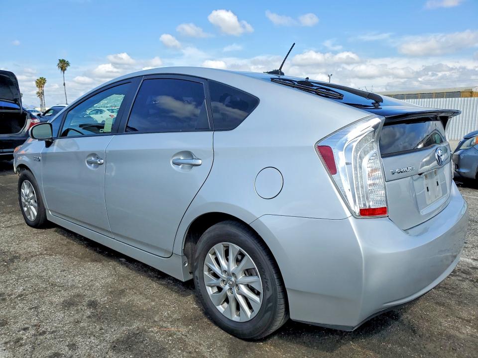Продаж на аукціоні авто 2015 Toyota Prius Plug-in Hybrid, vin: JTDKN3DP9F3073958, номер лоту: 48482966