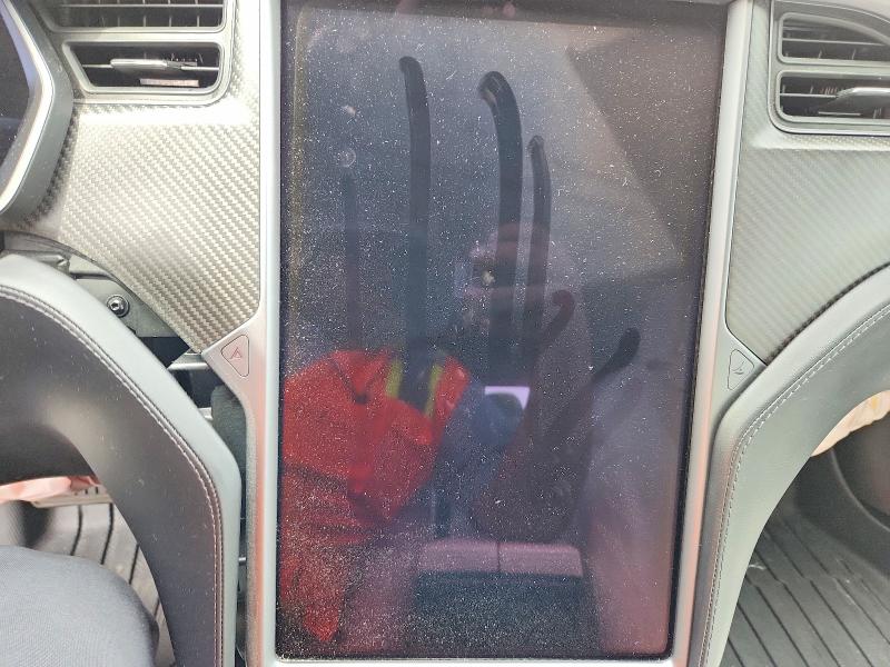 Продаж на аукціоні авто 2018 Tesla Model S, vin: 5YJSA1E21JF262702, номер лоту: 50315696