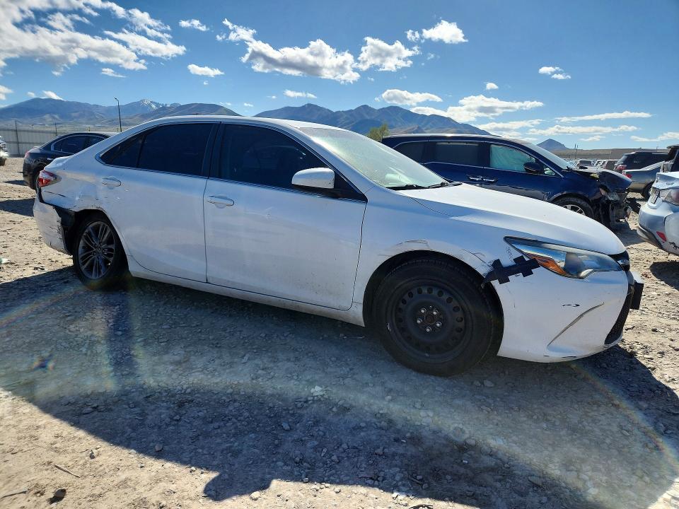 50768996 :رقم المزاد ، 4T1BF1FK7GU260805 vin ، 2016 Toyota Camry مزاد بيع