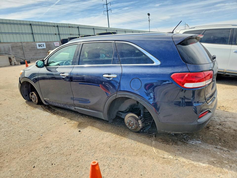 2017 Kia Sorento მანქანა იყიდება აუქციონზე, vin: 5XYPGDA57HG241054, აუქციონის ნომერი: 51442876
