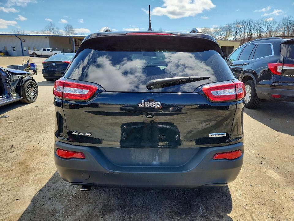 48899356 :رقم المزاد ، 1C4PJMCB4HW666562 vin ، 2017 Jeep Cherokee مزاد بيع