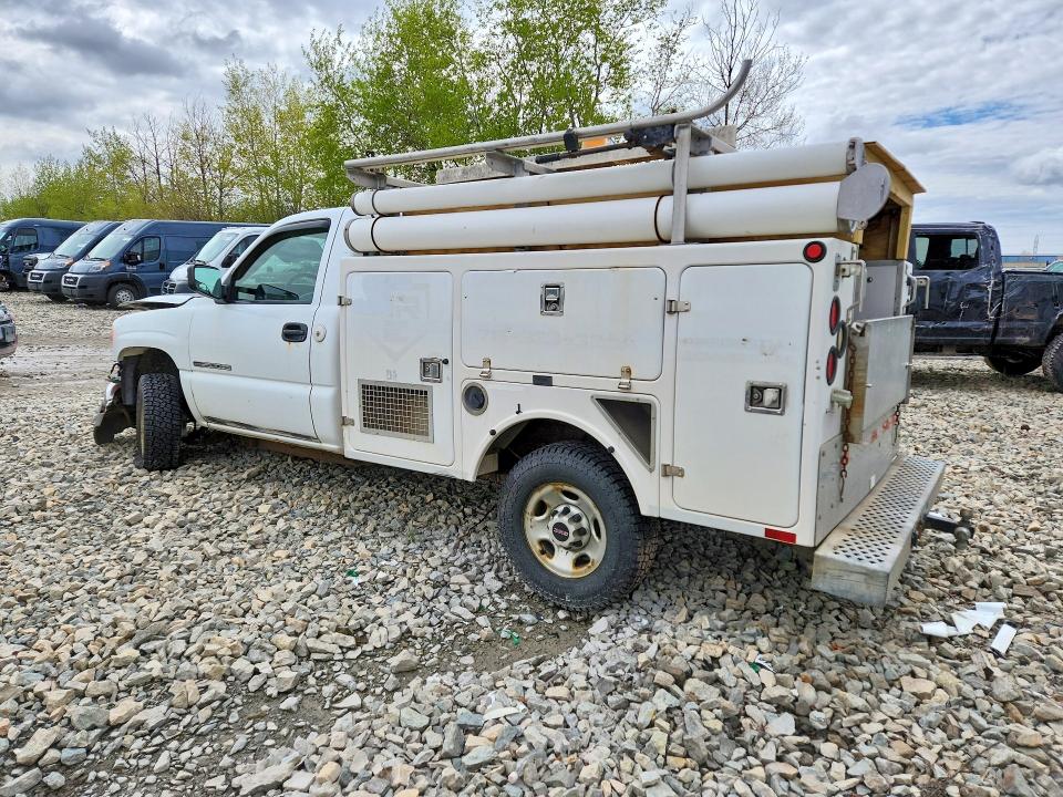50225776 :رقم المزاد ، 1GDHC24U05E153969 vin ، 2005 Gmc Sierra مزاد بيع