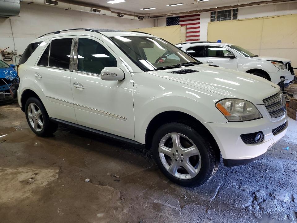51699316 :رقم المزاد ، 4JGBB86E38A373832 vin ، 2008 Mercedes-benz Ml مزاد بيع