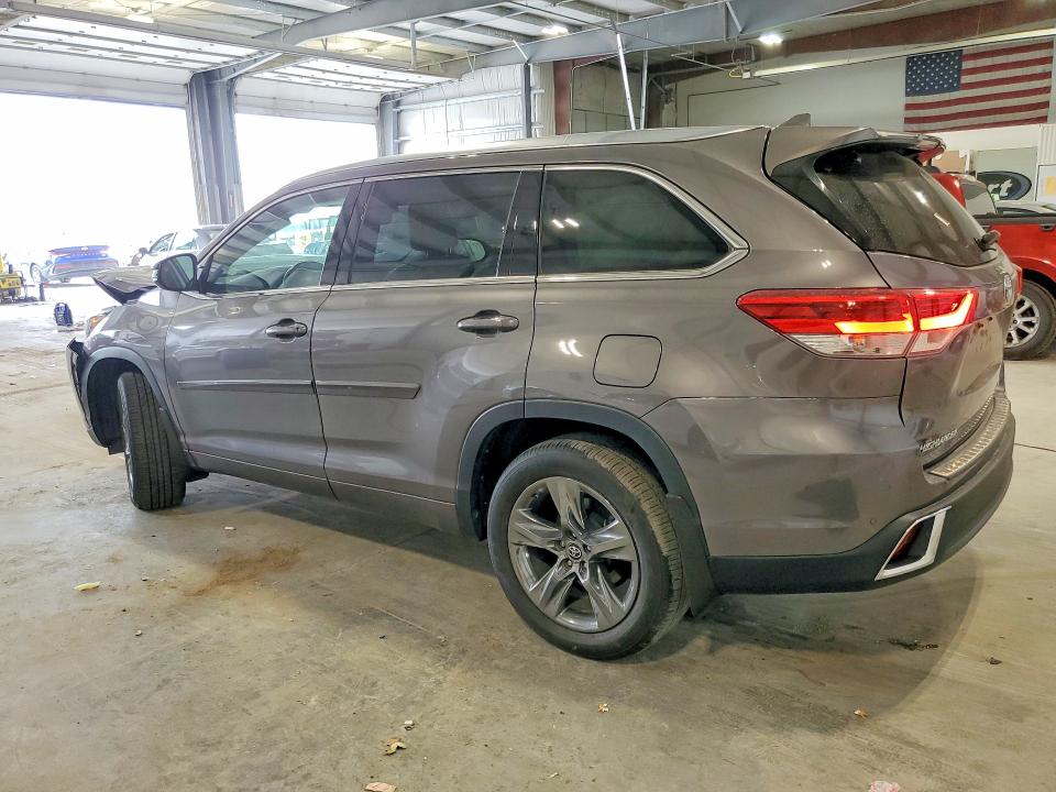 Auction sale of the 2018 Toyota Highlander, vin: 5TDDZRFH3JS485449, lot number: 51637446