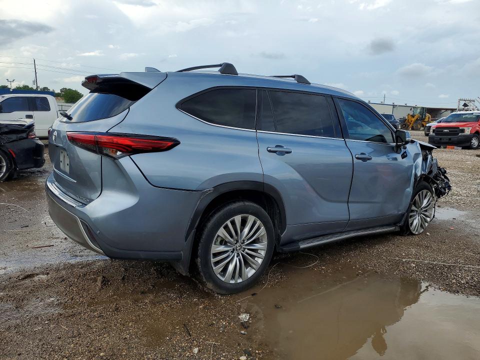 Продажа на аукционе авто 2023 Toyota Highlander, vin: 5TDKDRAHXPS510434, номер лота: 50910326