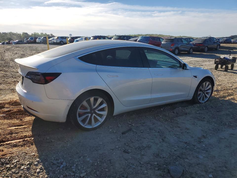 Auction sale of the 2020 Tesla Model 3, vin: 5YJ3E1EA8LF660220, lot number: 48869236