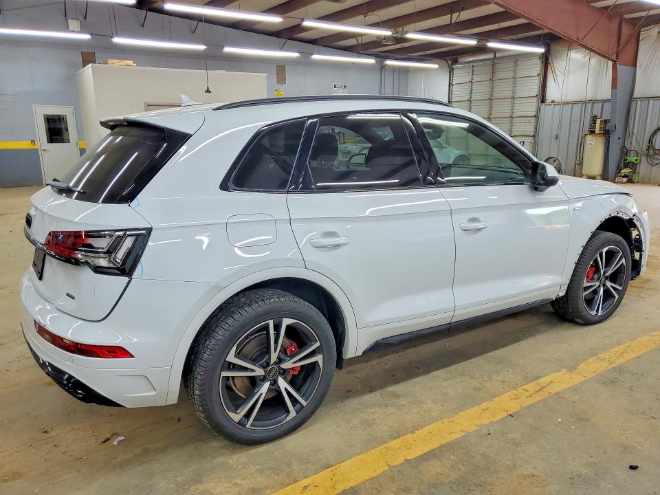 48941346 :رقم المزاد ، WA1EAAFY9S2051780 vin ، 2025 Audi Q5 مزاد بيع