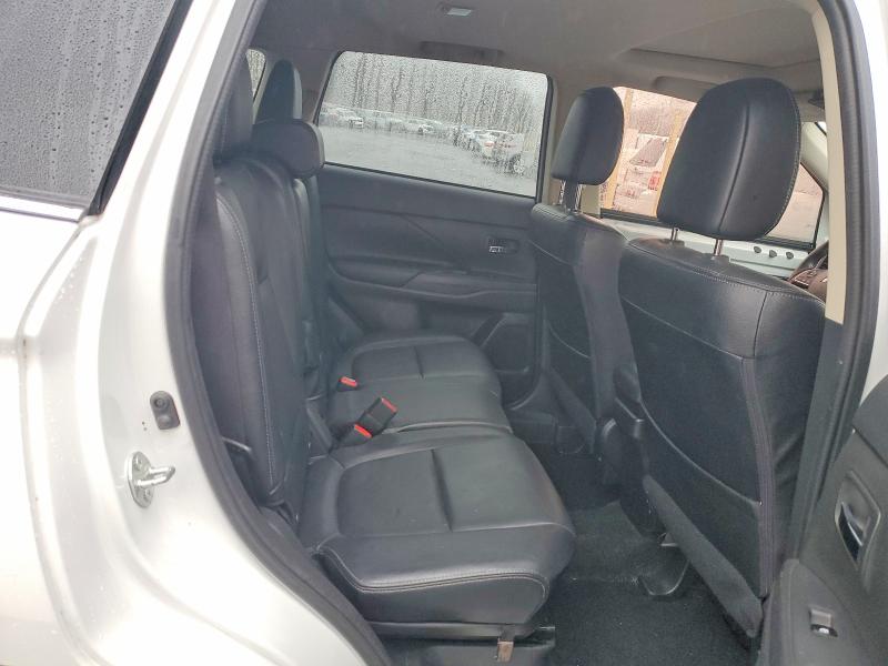 Продаж на аукціоні авто 2018 Mitsubishi Outlander, vin: JA4AD3A35JZ036275, номер лоту: 48483246