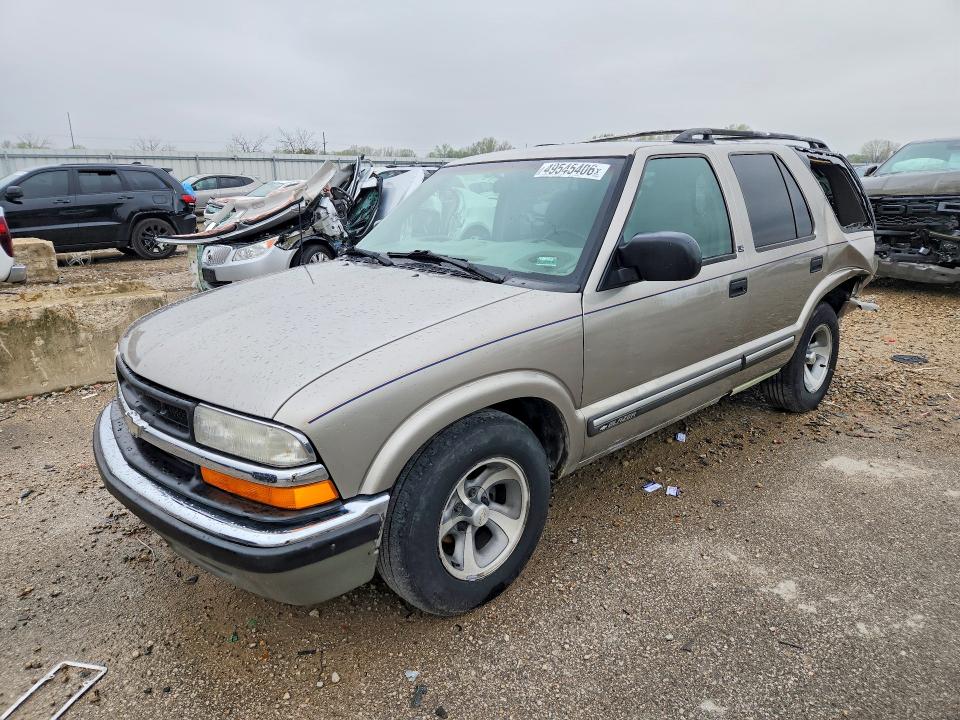49545406 :رقم المزاد ، 1GNCS13W0Y2152672 vin ، 2000 Chevrolet Blazer مزاد بيع