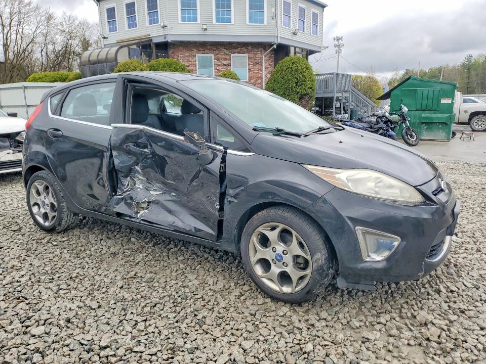 52052026 :رقم المزاد ، 3FADP4FJ5BM124260 vin ، 2011 Ford Fiesta مزاد بيع