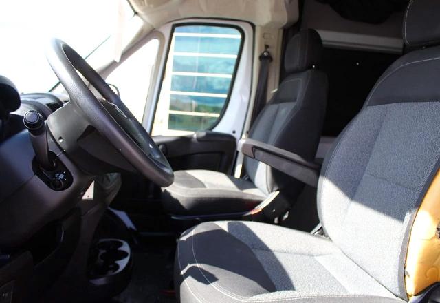 50165156 :رقم المزاد ، 3C6TRVDG1LE124384 vin ، 2020 Ram Promaster 2500 مزاد بيع