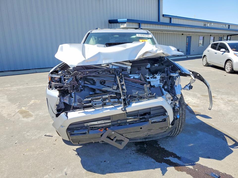 51896256 :رقم المزاد ، JTEVA5BR2T5090752 vin ، 2026 Toyota 4runner مزاد بيع