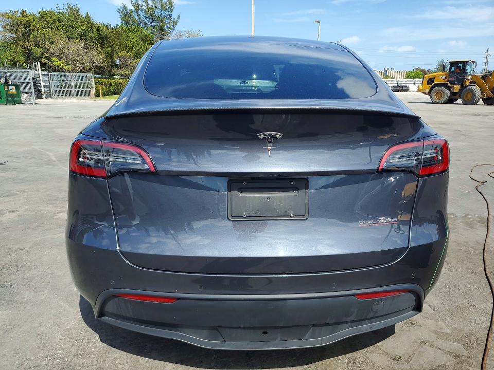 2022 Tesla Model Y მანქანა იყიდება აუქციონზე, vin: 7SAYGDEF8NF379635, აუქციონის ნომერი: 49817806