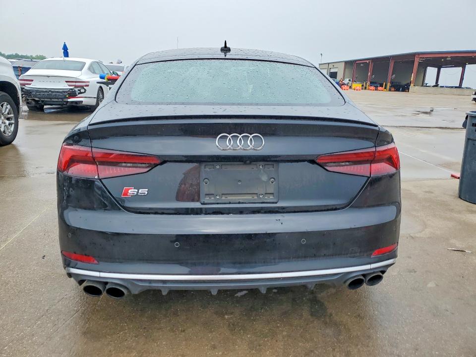 51284516 :رقم المزاد ، WAUB4CF53KA098159 vin ، 2019 Audi S5 مزاد بيع