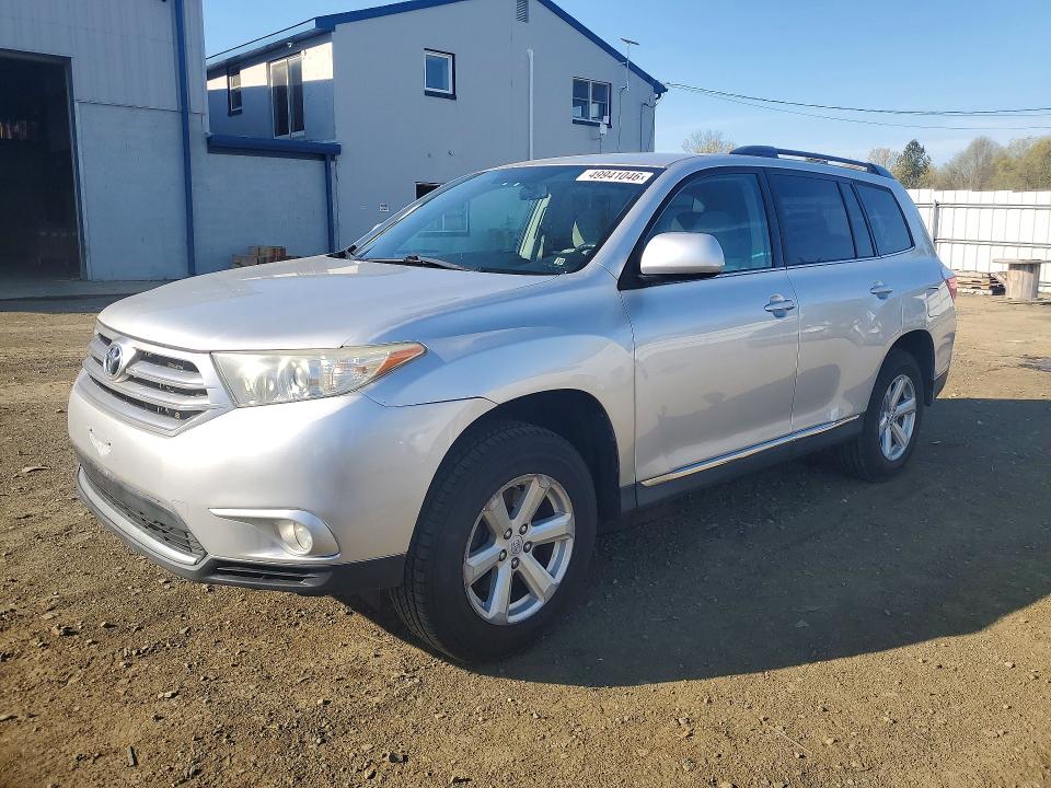 Продаж на аукціоні авто 2013 Toyota Highlander, vin: 5TDBK3EH6DS190554, номер лоту: 49941046