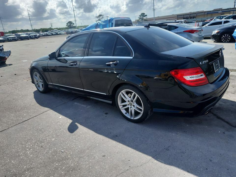 48490726 :رقم المزاد ، WDDGF4HB6EG220841 vin ، 2014 Mercedes-benz C مزاد بيع