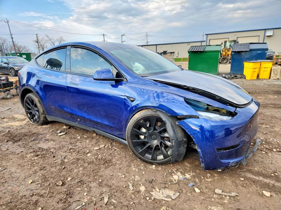 Продажа на аукционе авто 2023 Tesla Model Y, vin: 7SAYGDEE0PF875572, номер лота: 49110666