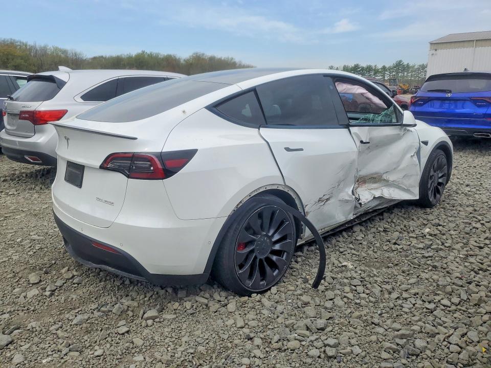 Продажа на аукционе авто 2022 Tesla Model Y, vin: 7SAYGDEF8NF520512, номер лота: 49757536