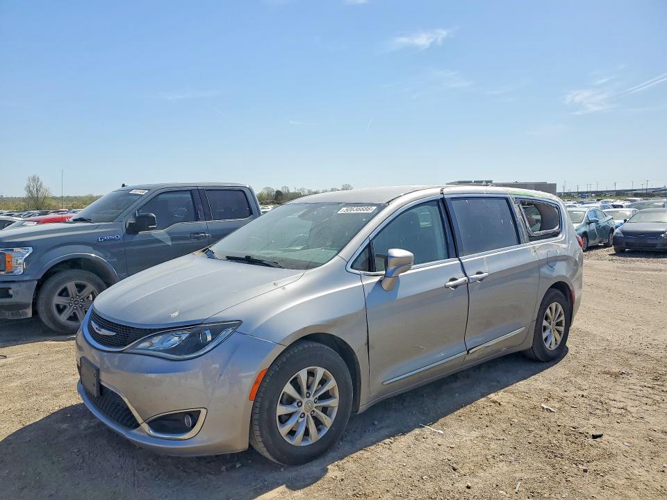 Продажа на аукционе авто 2017 Chrysler Pacifica, vin: 2C4RC1BG5HR543912, номер лота: 50636686