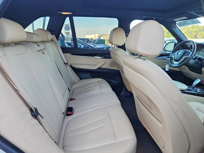 50735426 :رقم المزاد ، 5UXKR0C33H0X77710 vin ، 2017 Bmw X5 مزاد بيع