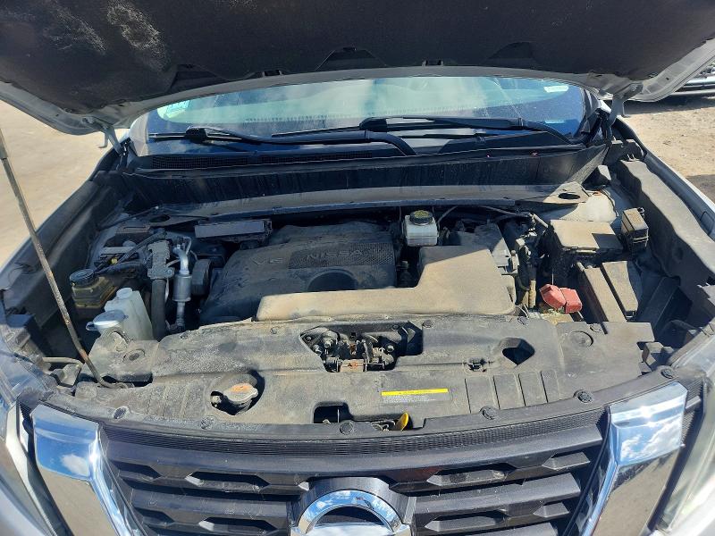 50944706 :رقم المزاد ، 5N1DR2MM0JC650166 vin ، 2018 Nissan Pathfinder مزاد بيع