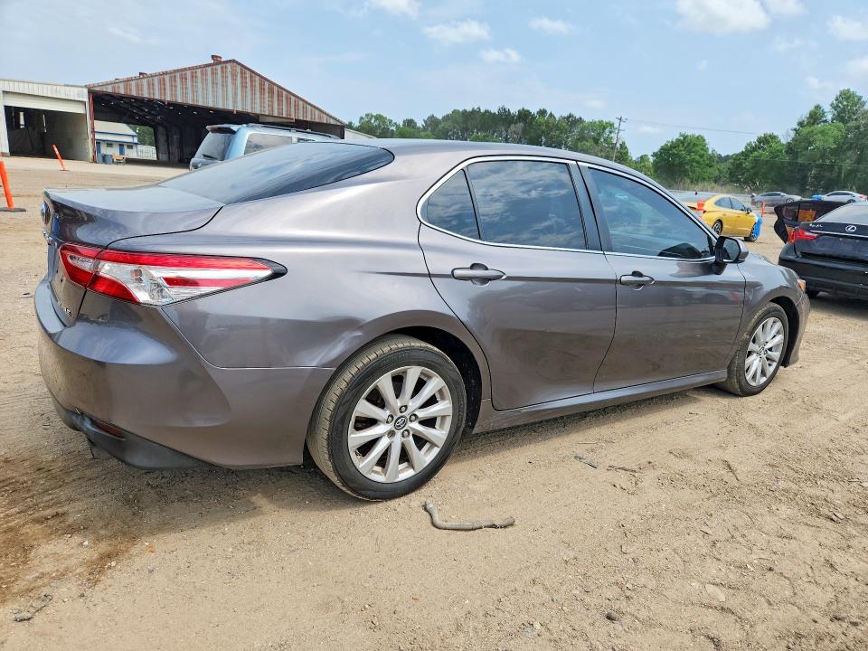 Продажа на аукционе авто 2018 Toyota Camry, vin: 4T1B11HKXJU097568, номер лота: 51663076