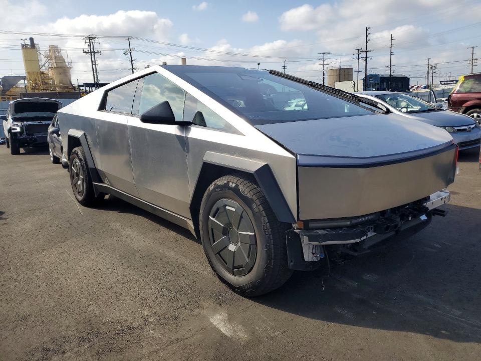 50254976 :رقم المزاد ، 7G2CEHED5RA049423 vin ، 2024 Tesla Cybertruck مزاد بيع