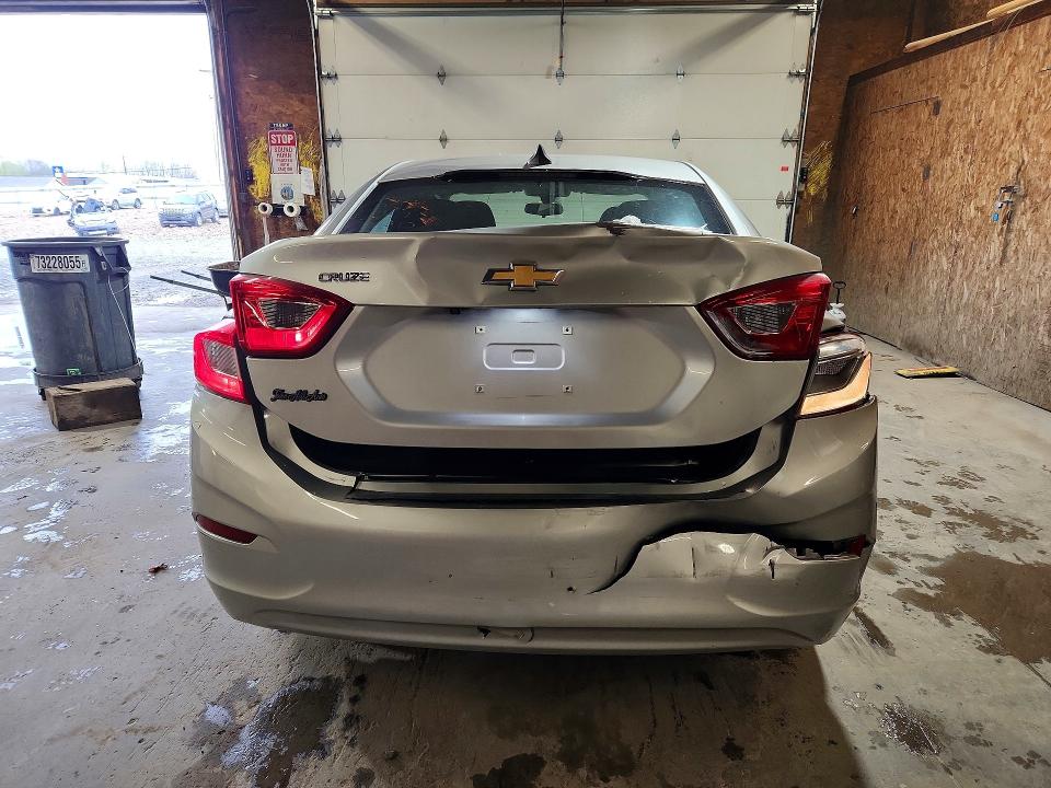 2017 Chevrolet Cruze მანქანა იყიდება აუქციონზე, vin: 1G1BC5SM5H7224888, აუქციონის ნომერი: 51325656