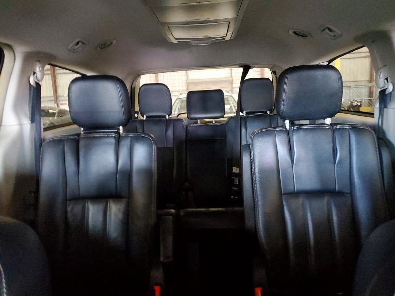 2015 Chrysler Town & Country მანქანა იყიდება აუქციონზე, vin: 2C4RC1BG3FR694339, აუქციონის ნომერი: 49577446