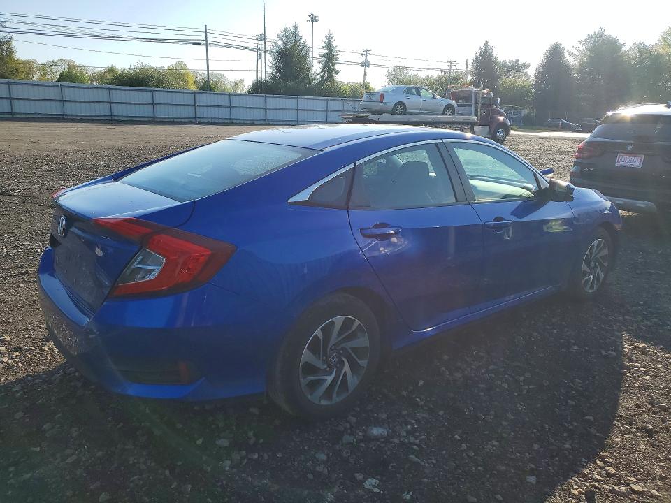 50189726 :رقم المزاد ، 2HGFC2F79GH565694 vin ، 2016 Honda Civic مزاد بيع