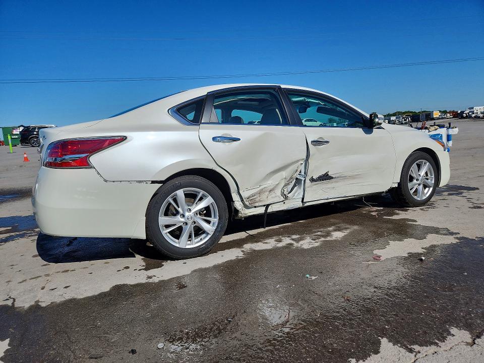 Продажа на аукционе авто 2015 Nissan Altima, vin: 1N4AL3AP3FC568345, номер лота: 51807556