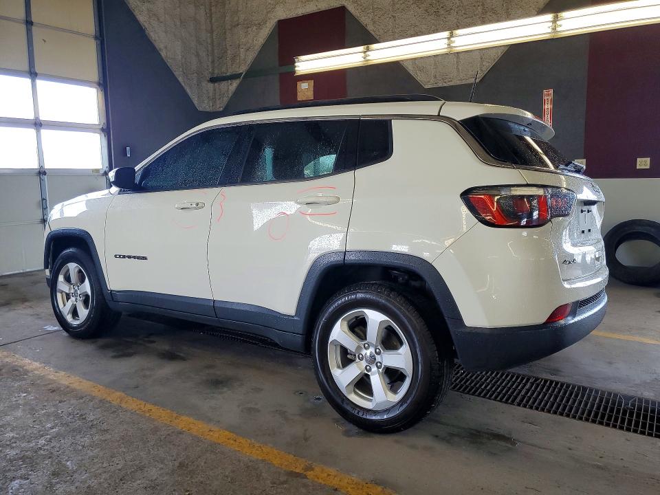 49638076 :رقم المزاد ، 3C4NJDBB2JT349822 vin ، 2018 Jeep Compass مزاد بيع