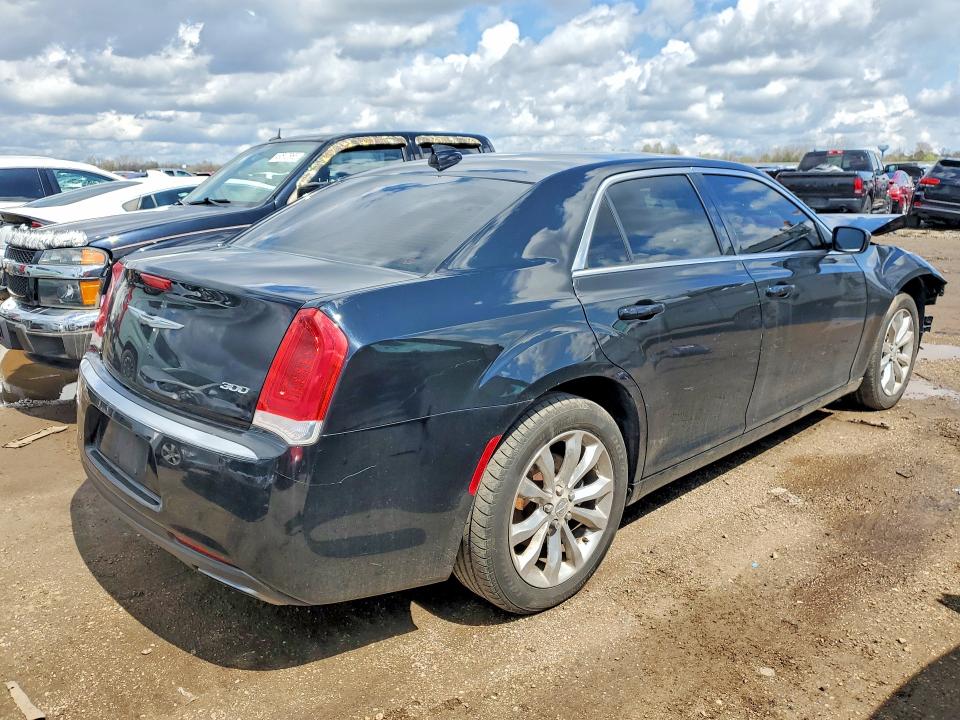 50061356 :رقم المزاد ، 2C3CCARG2FH757016 vin ، 2015 Chrysler 300 مزاد بيع