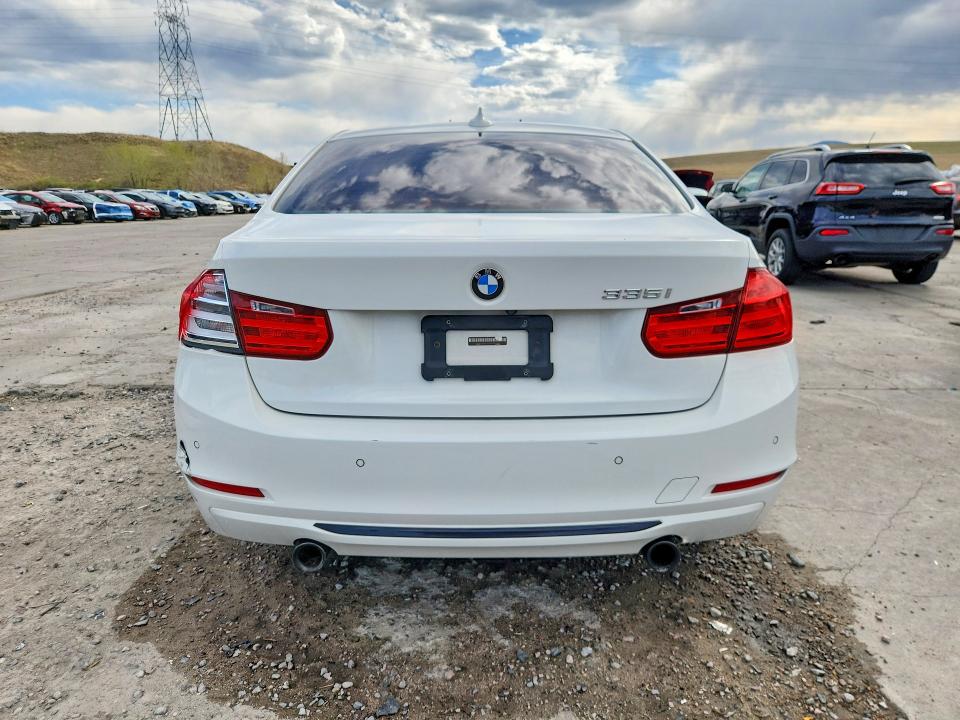 2015 Bmw 335 მანქანა იყიდება აუქციონზე, vin: WBA3A9G55FNT09214, აუქციონის ნომერი: 50758826