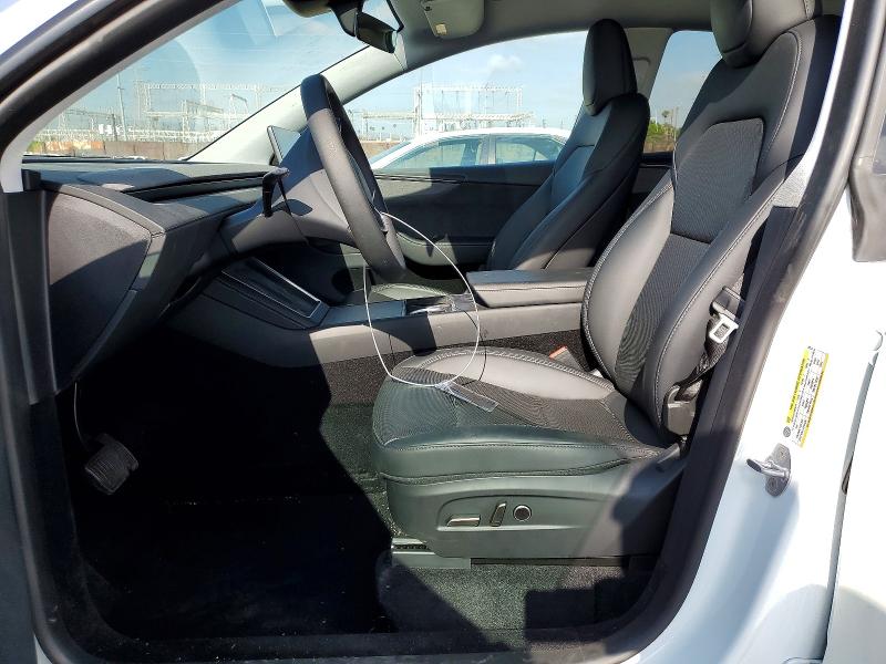 50635676 :رقم المزاد ، 7SAYGDED8TF397015 vin ، 2026 Tesla Model Y مزاد بيع