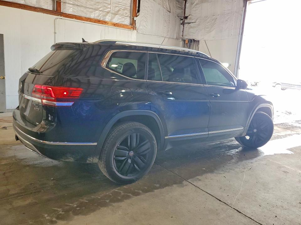 Продажа на аукционе авто 2018 Volkswagen Atlas, vin: 1V2NR2CAXJC588340, номер лота: 50160306