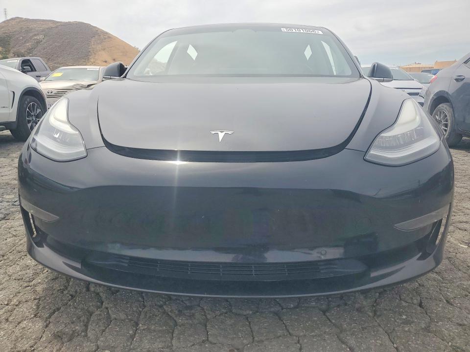 2018 Tesla Model 3 მანქანა იყიდება აუქციონზე, vin: 5YJ3E1EB0JF068073, აუქციონის ნომერი: 50101066