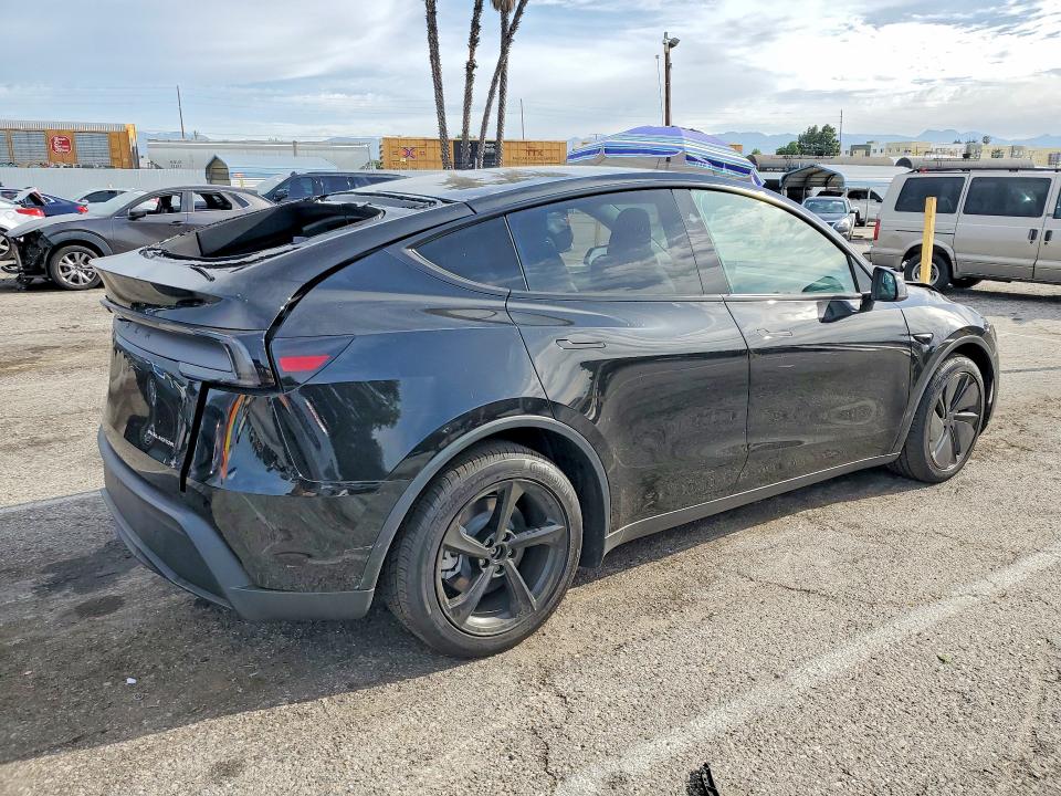 48790876 :رقم المزاد ، 7SAYGDEEXTF439371 vin ، 2026 Tesla Model Y مزاد بيع