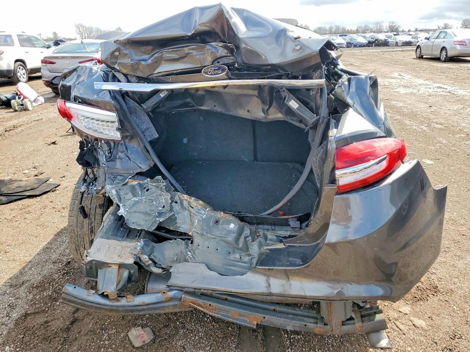 2017 Ford Fusion მანქანა იყიდება აუქციონზე, vin: 3FA6P0G77HR347139, აუქციონის ნომერი: 49865526