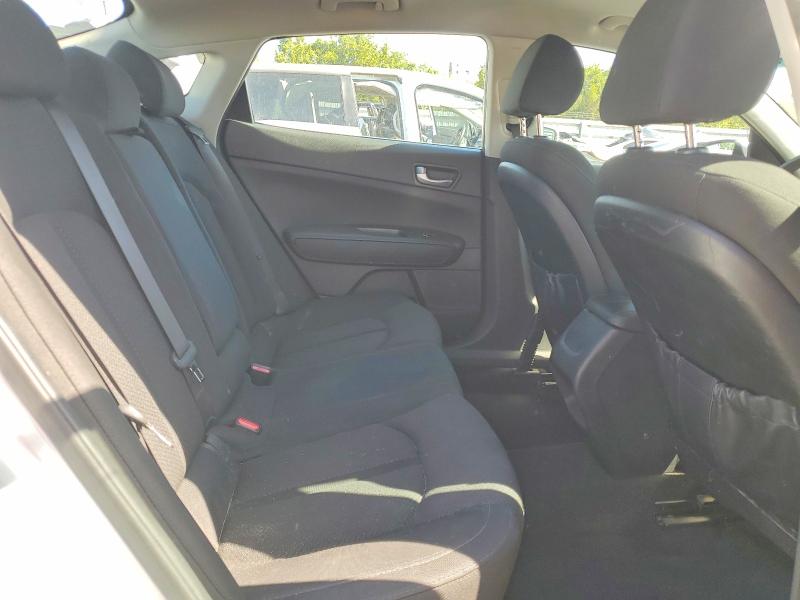 49333826 :رقم المزاد ، 5XXGT4L38HG170927 vin ، 2017 Kia Optima مزاد بيع