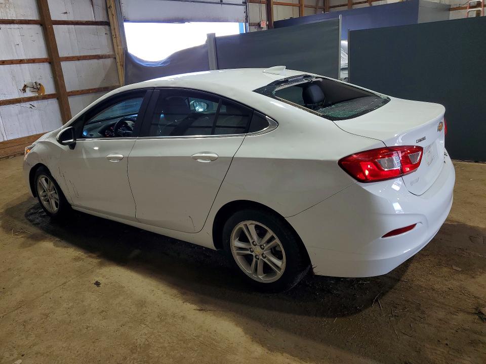 50682546 :رقم المزاد ، 1G1BE5SM7J7106180 vin ، 2018 Chevrolet Cruze مزاد بيع