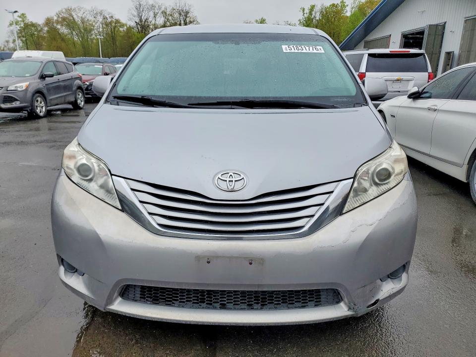 Aukcja sprzedaży 2017 Toyota Sienna, vin: 5TDKZ3DC6HS782155, numer aukcji: 51831776