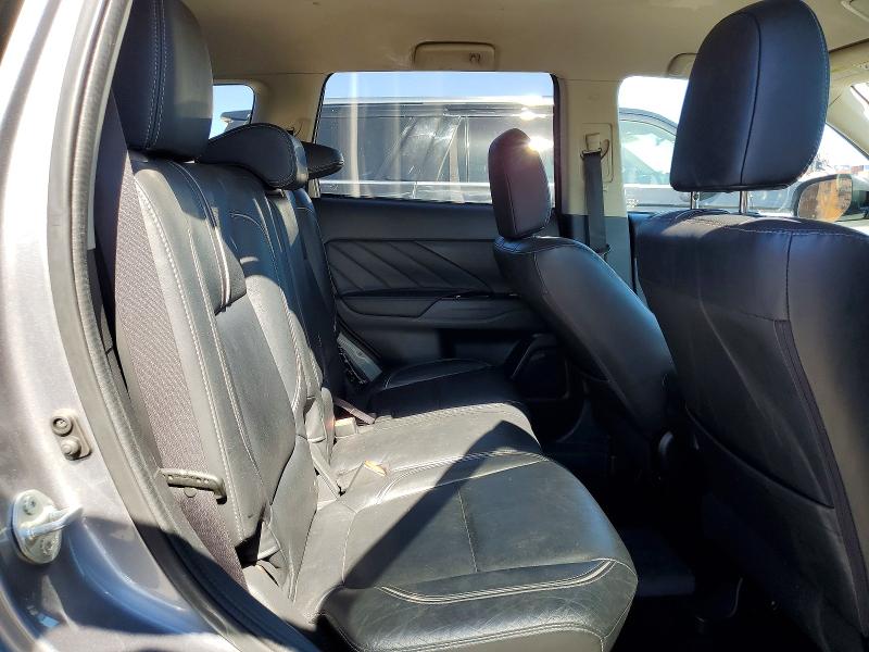 Продажа на аукционе авто 2018 Mitsubishi Outlander, vin: JA4J24A57JZ031561, номер лота: 50617876