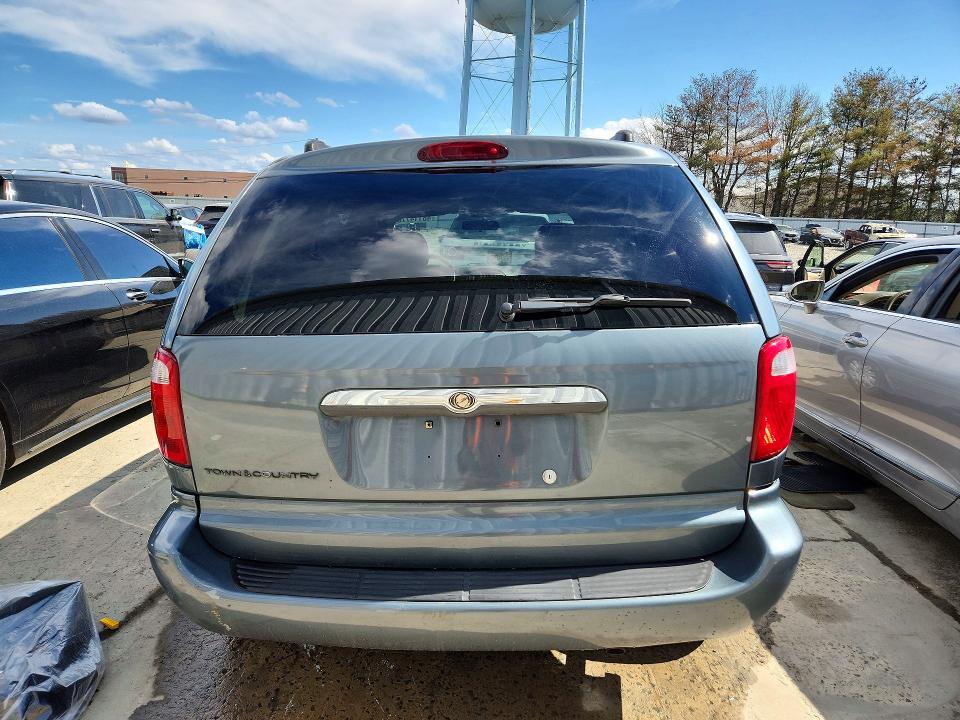 2006 Chrysler Town & Country მანქანა იყიდება აუქციონზე, vin: 1A4GP45R06B518058, აუქციონის ნომერი: 48114776
