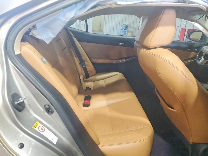 51473316 :رقم المزاد ، JTHBA1D20G5028982 vin ، 2016 Lexus Is مزاد بيع