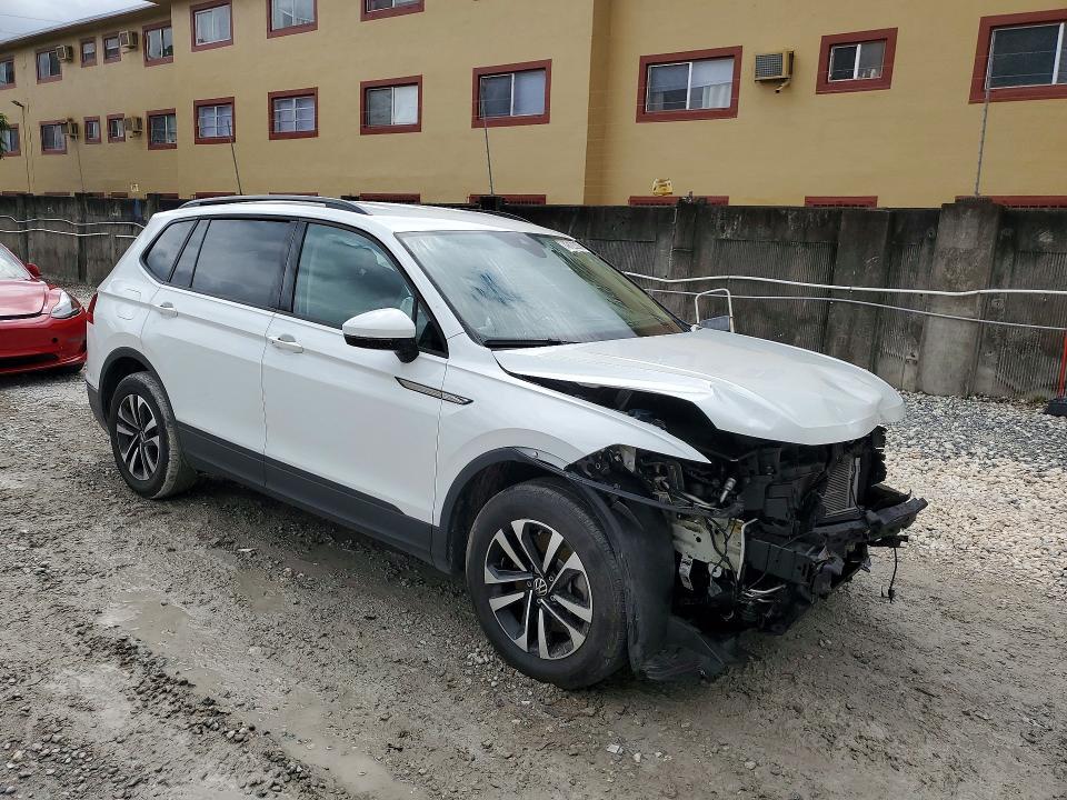 2024 Volkswagen Tiguan მანქანა იყიდება აუქციონზე, vin: 3VVRB7AX7RM141648, აუქციონის ნომერი: 49123206